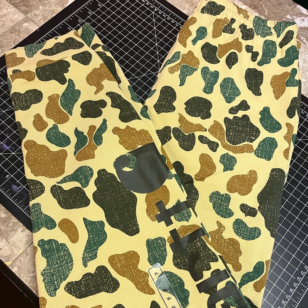 Carhartt Camo Jogger Sweat Pants Kids Boys Youth XL 18-20 Camouflage Sweatpants